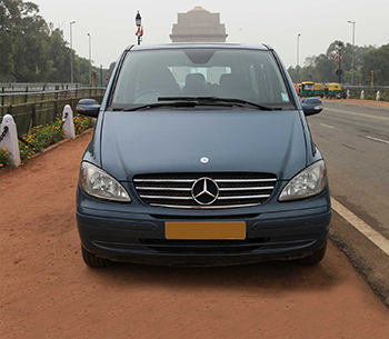 Mercedes Viano front view