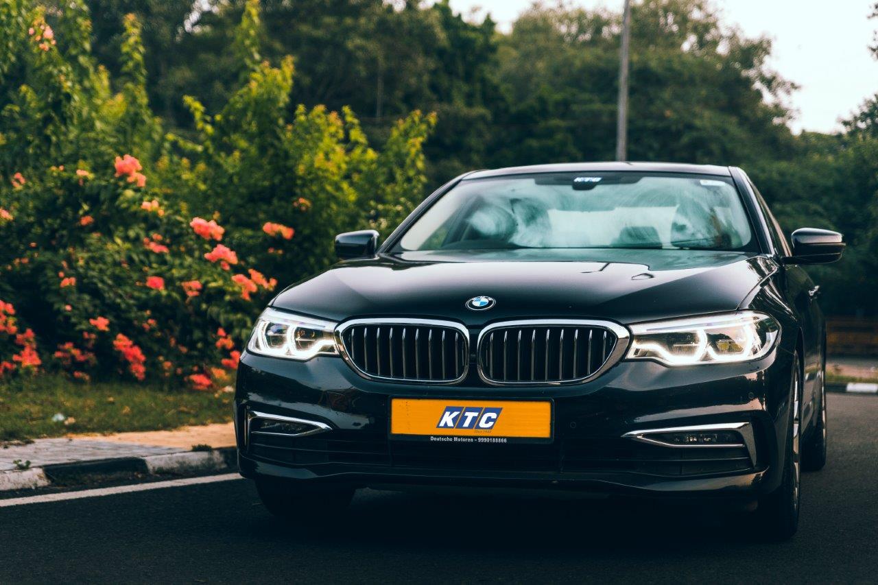 BMW 520 D side view