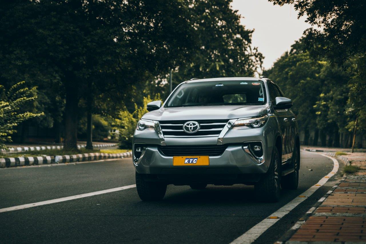 Toyota Fortuner prespective view