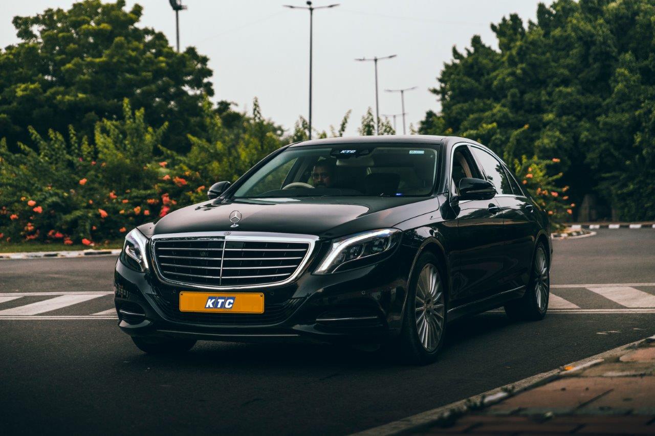 Mercedes S Class 500 rear prespective view