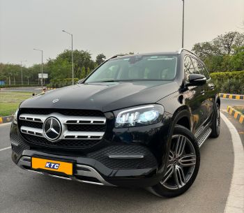 Mercedes GLS front view