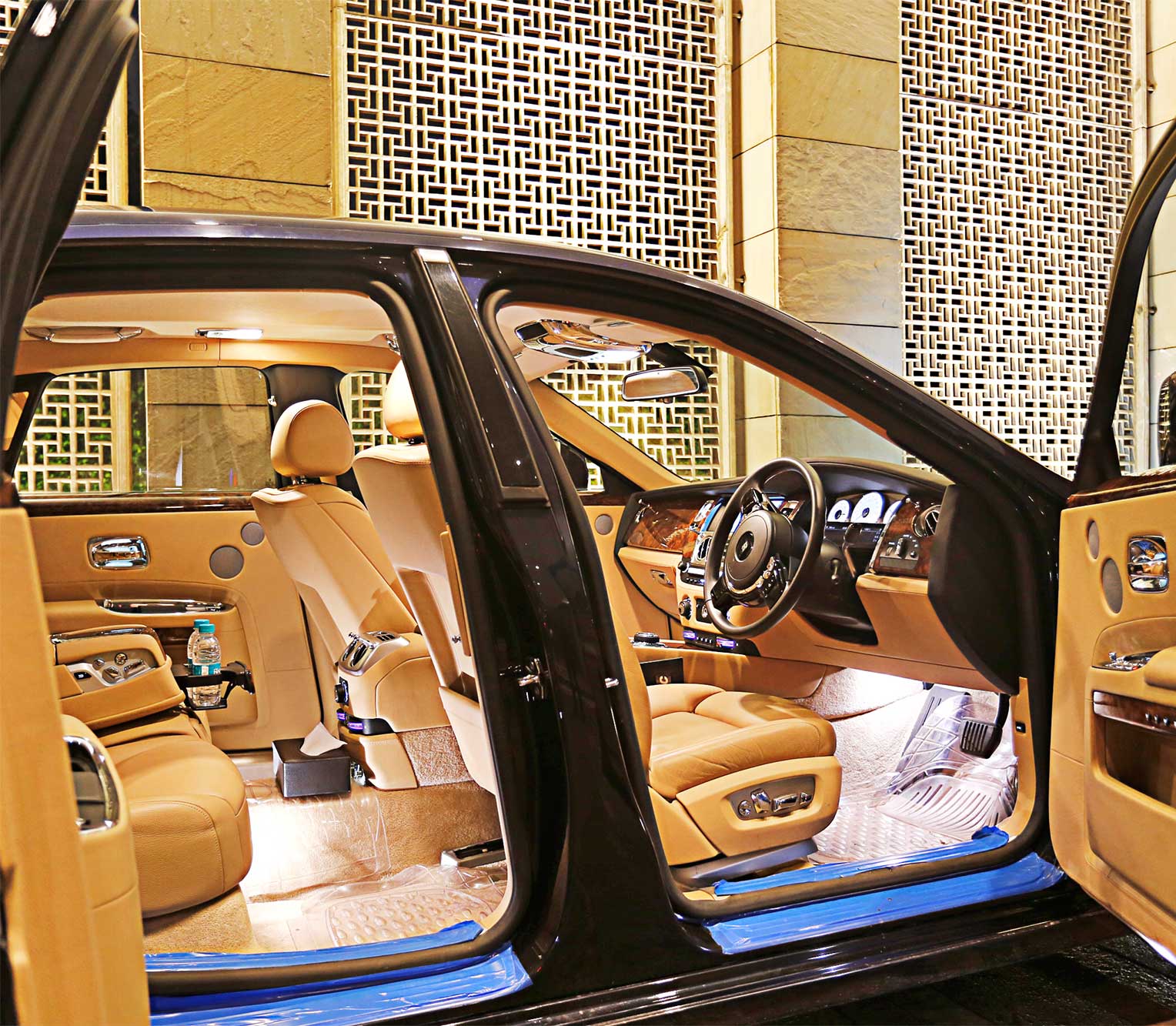 Rolls Royce Ghost 2 full interior view