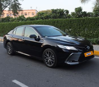 Toyota Camry side view