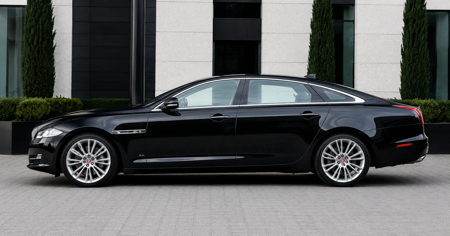 Chauffeur Driven Jaguar XJL Cars rental